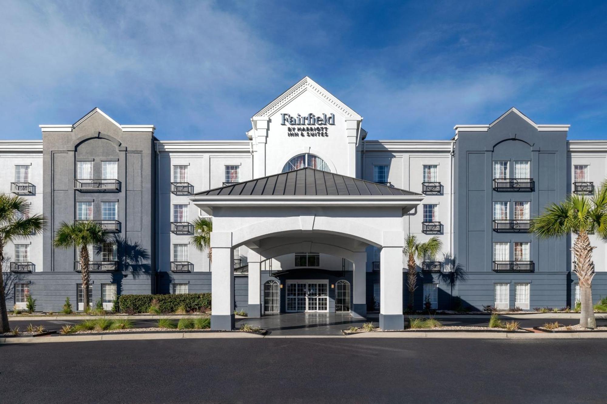 Fairfield Inn & Suites By Marriott Charleston North/Ashley Phosphate North Charleston Exterior photo
